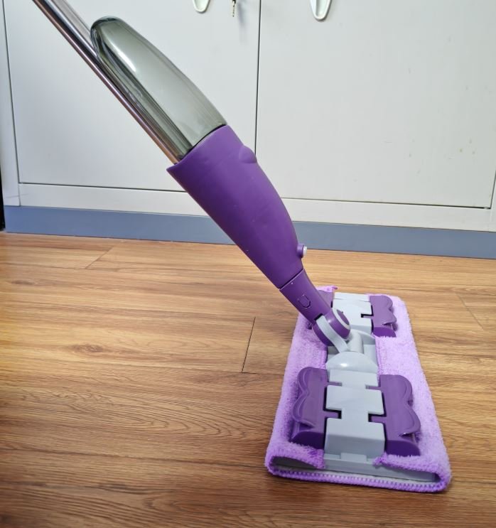 იატაკის მოპი სასხური ავზით